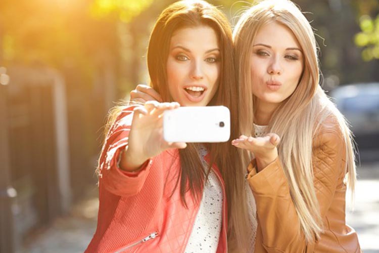 ΧΡΗΣΙΜΟΠΟΙΗΣΕΤΕ ΣΩΣΤΑ ΕΝΑ SMARTPHONE ΚΙΝΗΤΟ ΤΗΛΕΦΩΝΟ