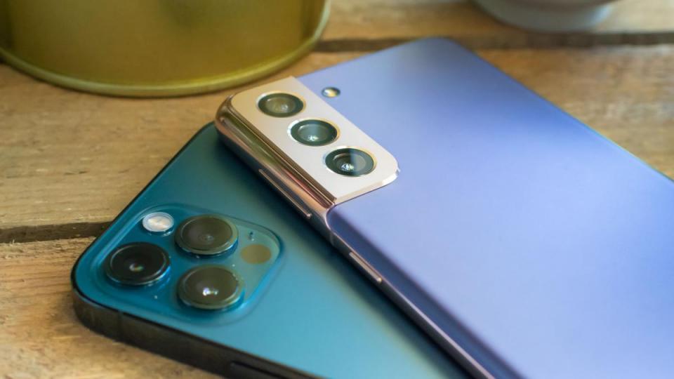 9-pragmata-na-skefteite-gia-tin-agora-smartphone